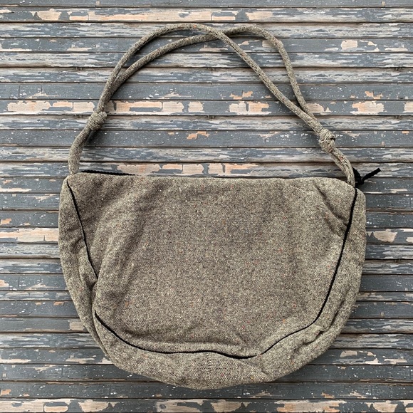 Carpetbags of America Woven Large Shoulder Bag - Picture 7 of 7